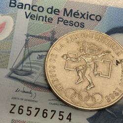 25 pesos 1968  coin of Mexico   Silver coin