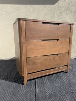 New Teak Brown 3 Drawer Dresser/ Noah Dresser
