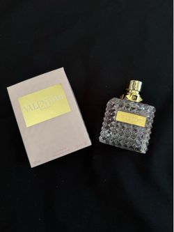 Valentino Donna Eau de Parfum - 3.4 oz / 100ml⁠