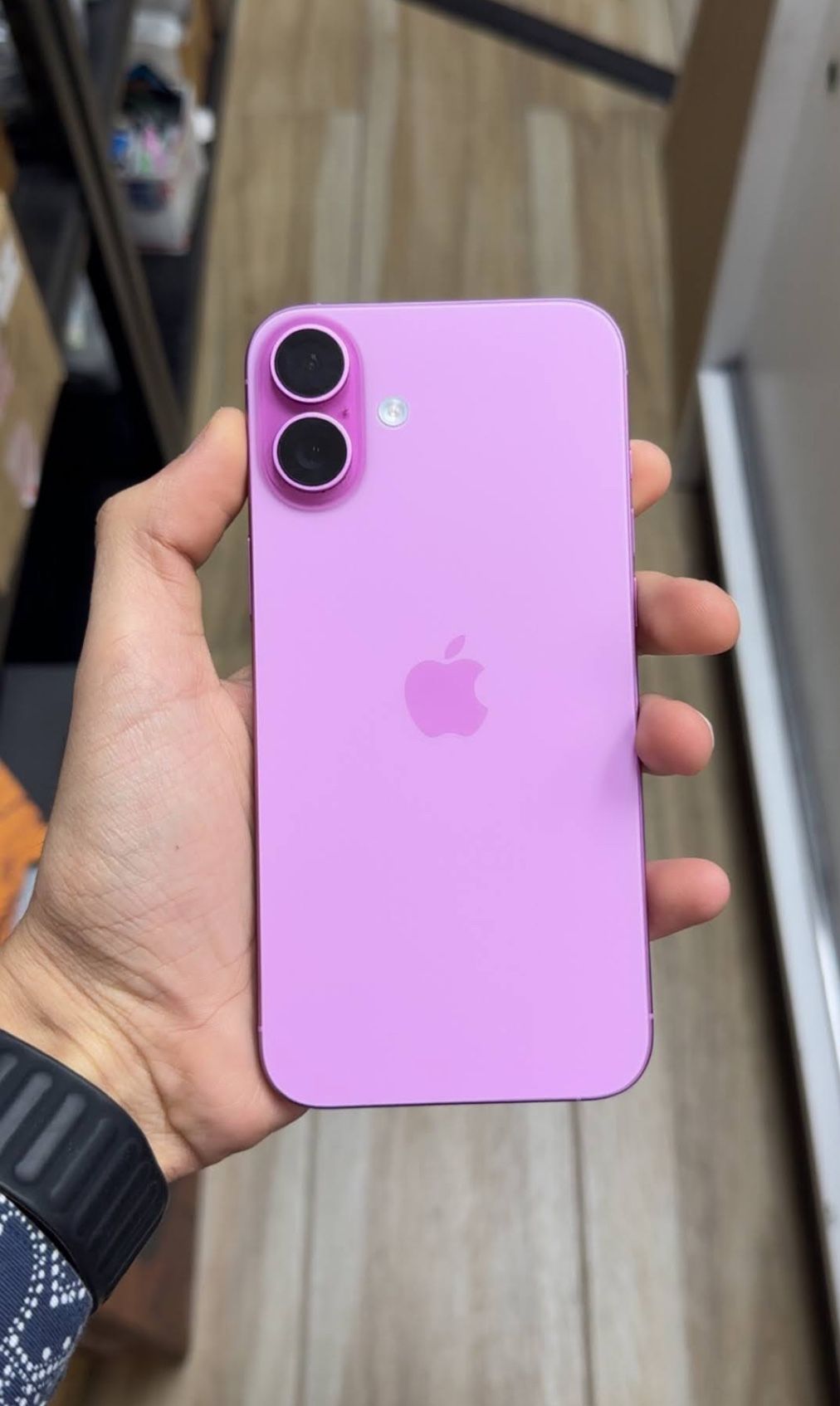 iPhone 16 Plus 128GB