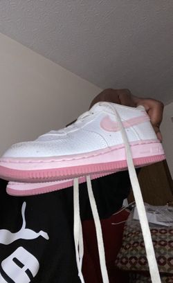 Nike White And Pink 10c