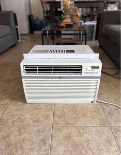 Air conditioner 12,000 Btu/h