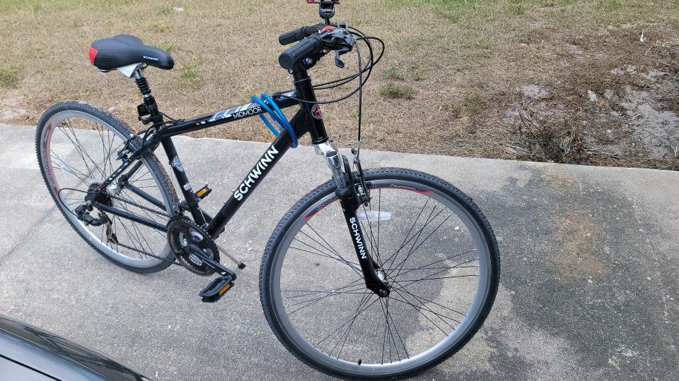 Schwinn Midmoor 29 Wheel L Size Great Condition Bike