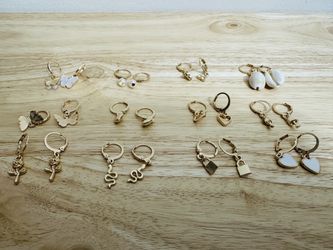 Stunning 12-Pair 18K Gold Tone Earring Set – Beautifully Crafted!