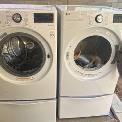Washer And Dryer Pedestal Good Condition, Very Clean 3 Years Only 