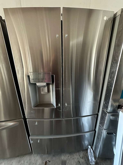 LG 4‑Door French Door Fridge – Stainless, Ice/Water Dispenser