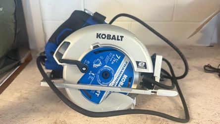 Kobalt 7-1/4 Inch Corded Circular Saw