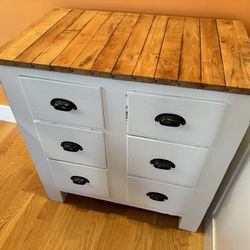Gorgeous craftsman kitchen cupboard (or cute bedroom dresser)