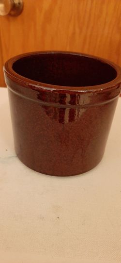 Vintage Brown  Crock pot.