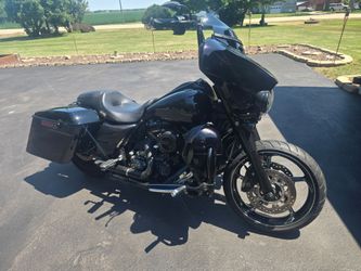 CVO Harley Davidson StreetGlide