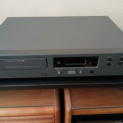 NAD 502 CD Player
