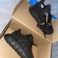 Adidas Swift Run - Toddler 5K