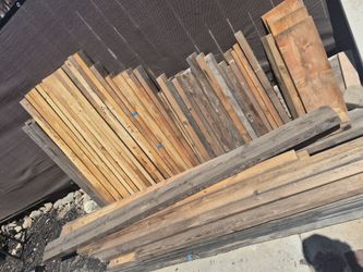 Huge Lot of Reclaimed Lumber / Wood Boards & Posts