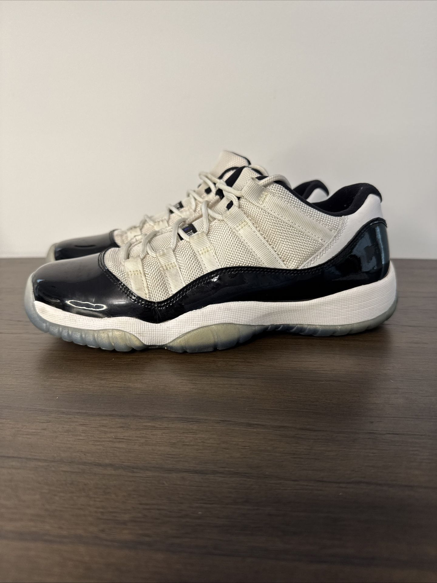 Jordan 11 Low Concord