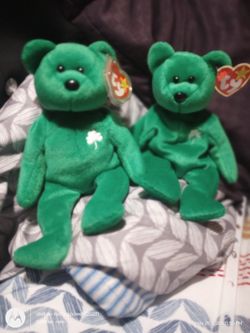 Twinsies Where Collectible Babies Beanie