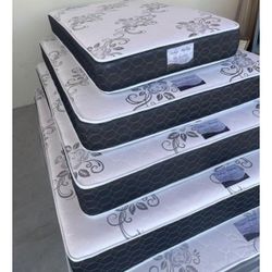 Cal king size mattress/ Colchon