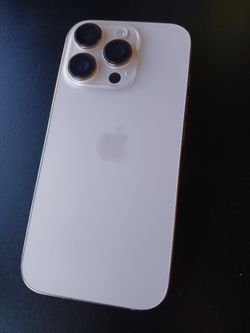 iPhone 16 Pro 1tb + Accessories