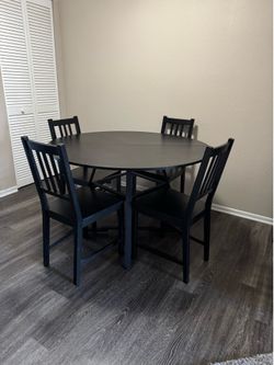 Dinner table set