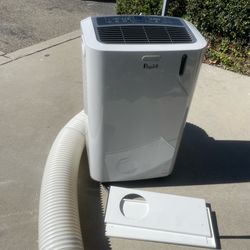 DeLonghi 12000 BTU Portable AC Air Conditioner Cools Up To 500sq Ft