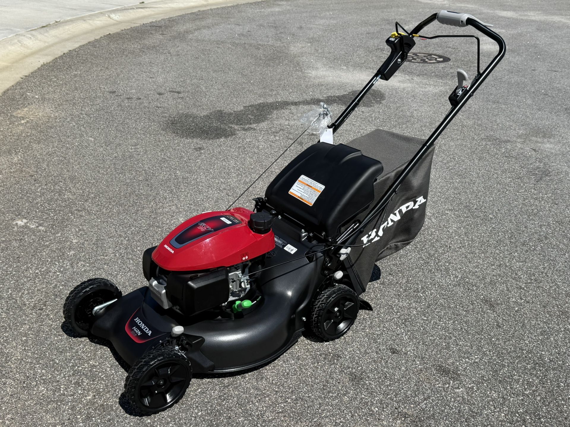 Honda HRN216VYA Self Propelled Lawnmower