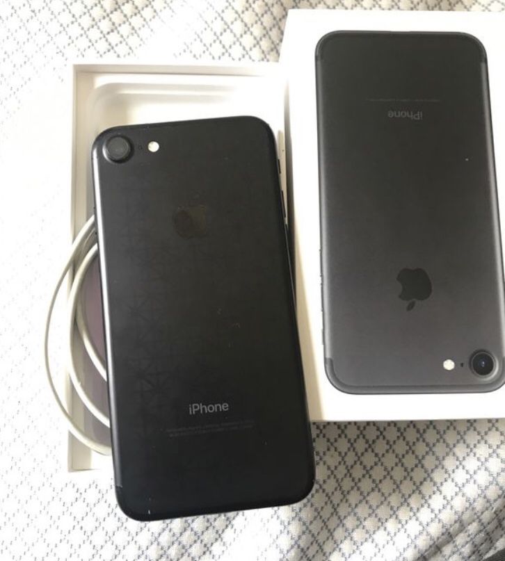 iPhone 7 - 256gb iCloud and carrier unlocked $350
