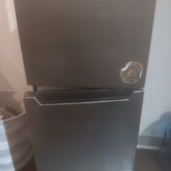 DANBY MINI Refrigerator stainless Steel 
