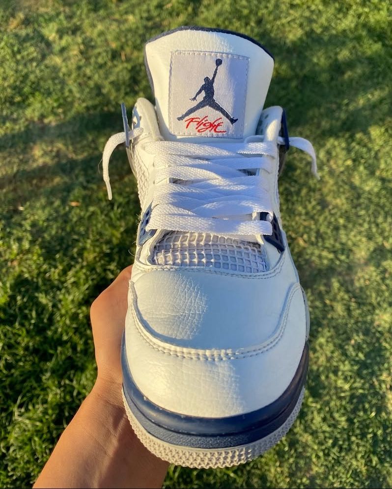 Jordan 4 