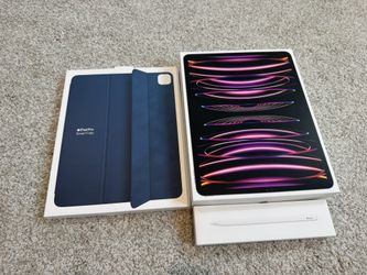 iPad Pro 12.9-inch (6th Gen) – 256GB – Space Gray – Wi-Fi + Apple Pencil 2 (engraved) + Smart Folio Case