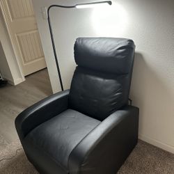 Lash Recliner Chair 