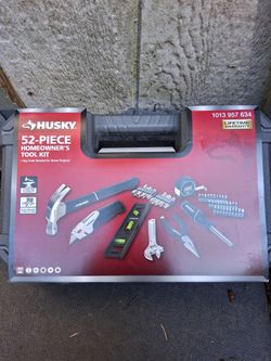 Husky 52-PIECE TOOL KIT