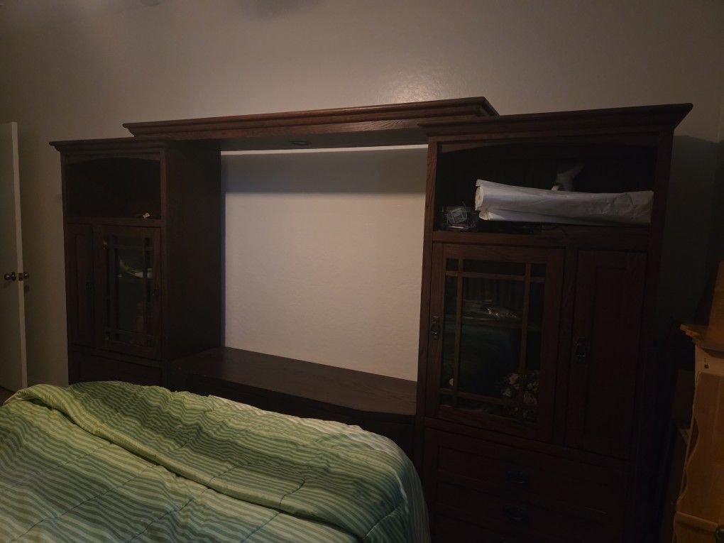 Entertainment Center With Lights