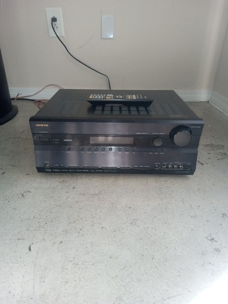 Onkyo AV Receiver TX-SR605