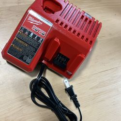 Firm! Brand New Milwaukee M12 and M18 12-Volt/18-Volt Lithium-Ion Multi-Voltage Battery Charger