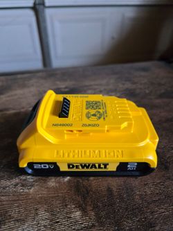 Dewalt battery 2ah (DCB203)