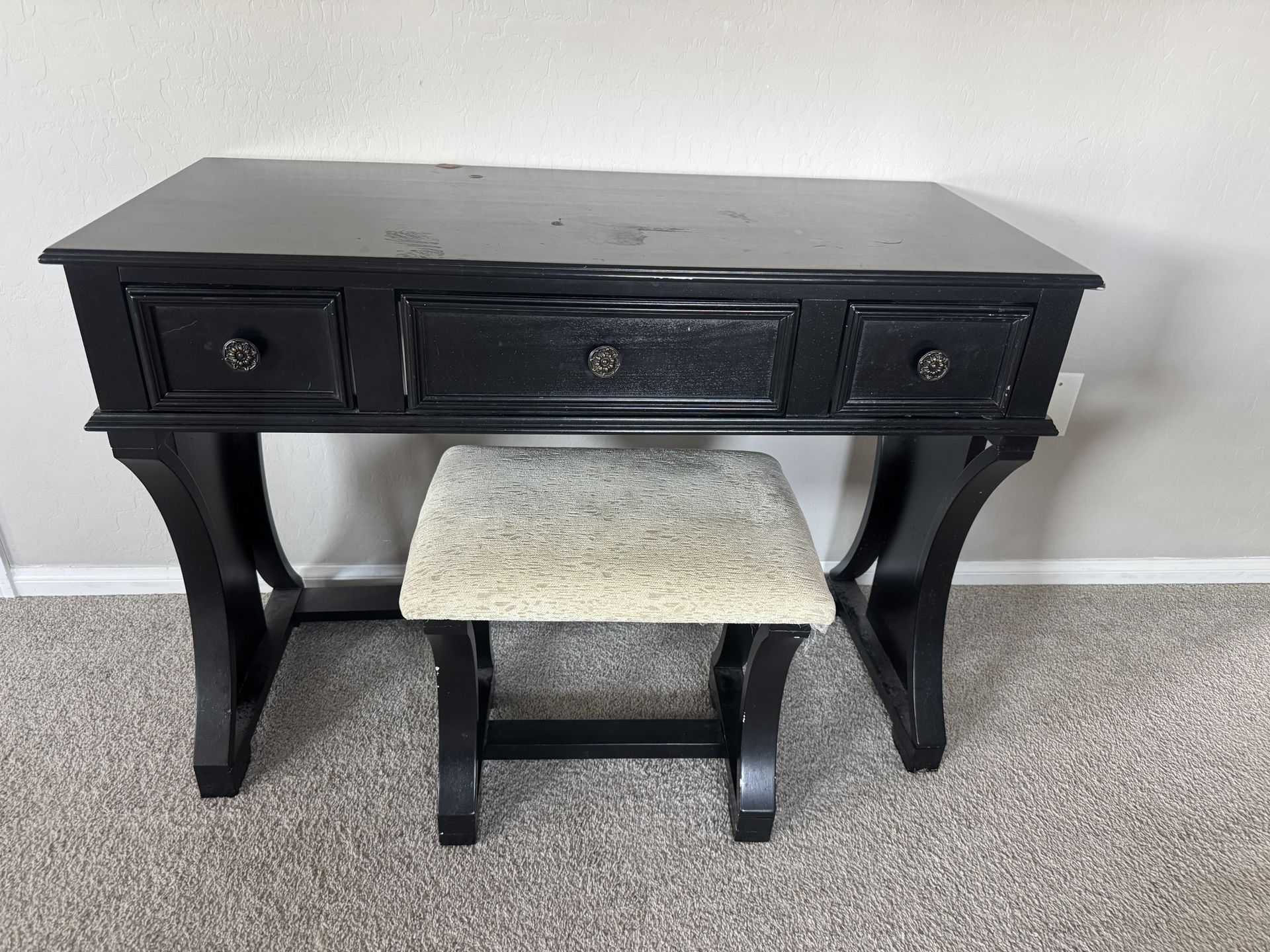 Make Up Bench & Stool