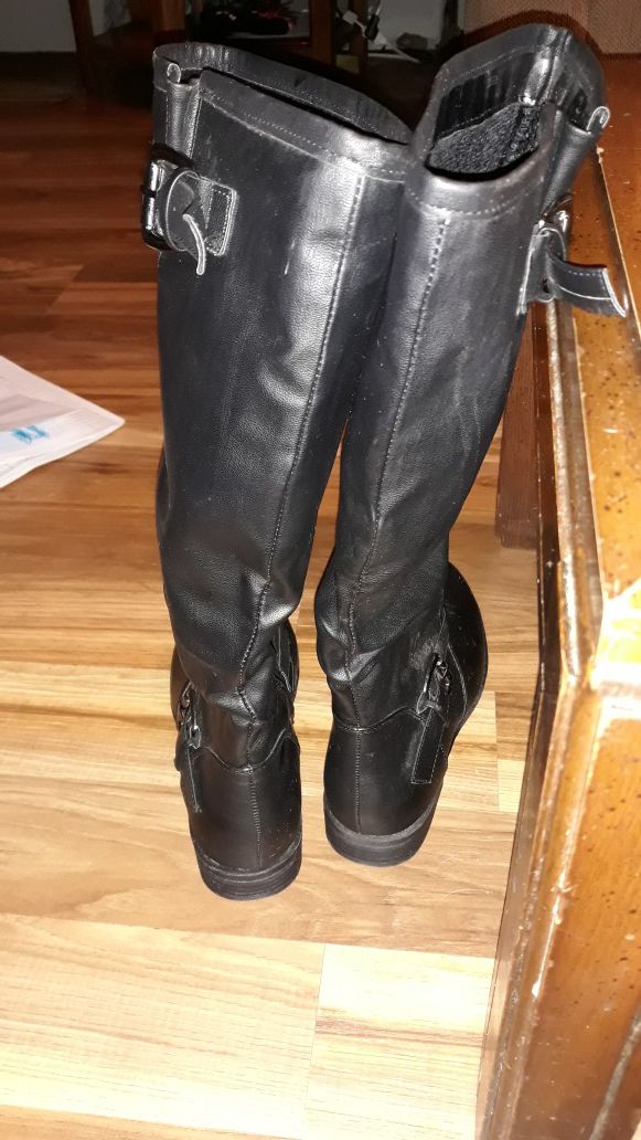 Girls Black leather boots