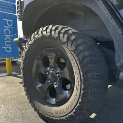 Jeep Wrangler Wheels & Tires