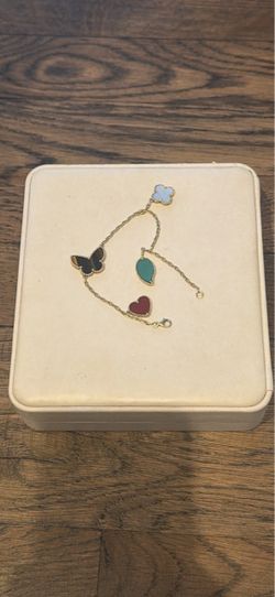 Van Cleef & Arpels Lucky Alhambra 4-Motif Charm Bracelet in 18k Yellow Gold