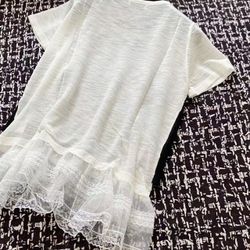 Lace hem short sleeves