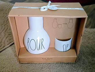 Rae Dunn POUR & SIP Bedside Water Carafe Set