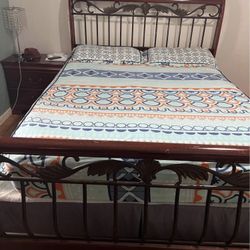 Queen Bedroom Set With Mattress Ashley Brand 