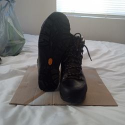 REI Motion Control Boots