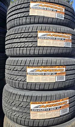225/45ZR19 Arroyo Set Of 4 New Tires