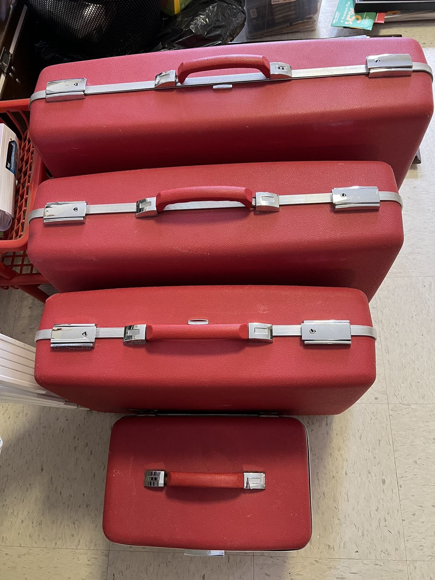 Vintage 4 Piece Luggage Set Including Train Case