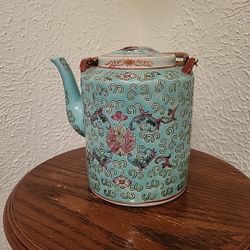 Vintage Chinese Teapot Set