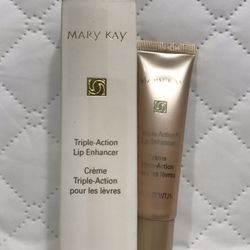 Mary Kay Triple Action Lip Enchancer 