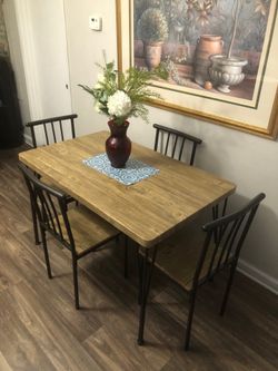 Dining table set with 4 chairs