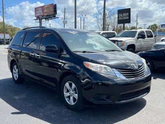 2012 Toyota Sienna