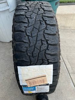 Good year all terrain tire 265/70r17