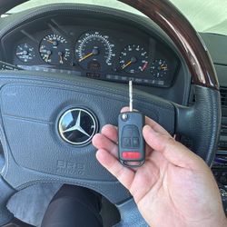 Mercedes benz key fob